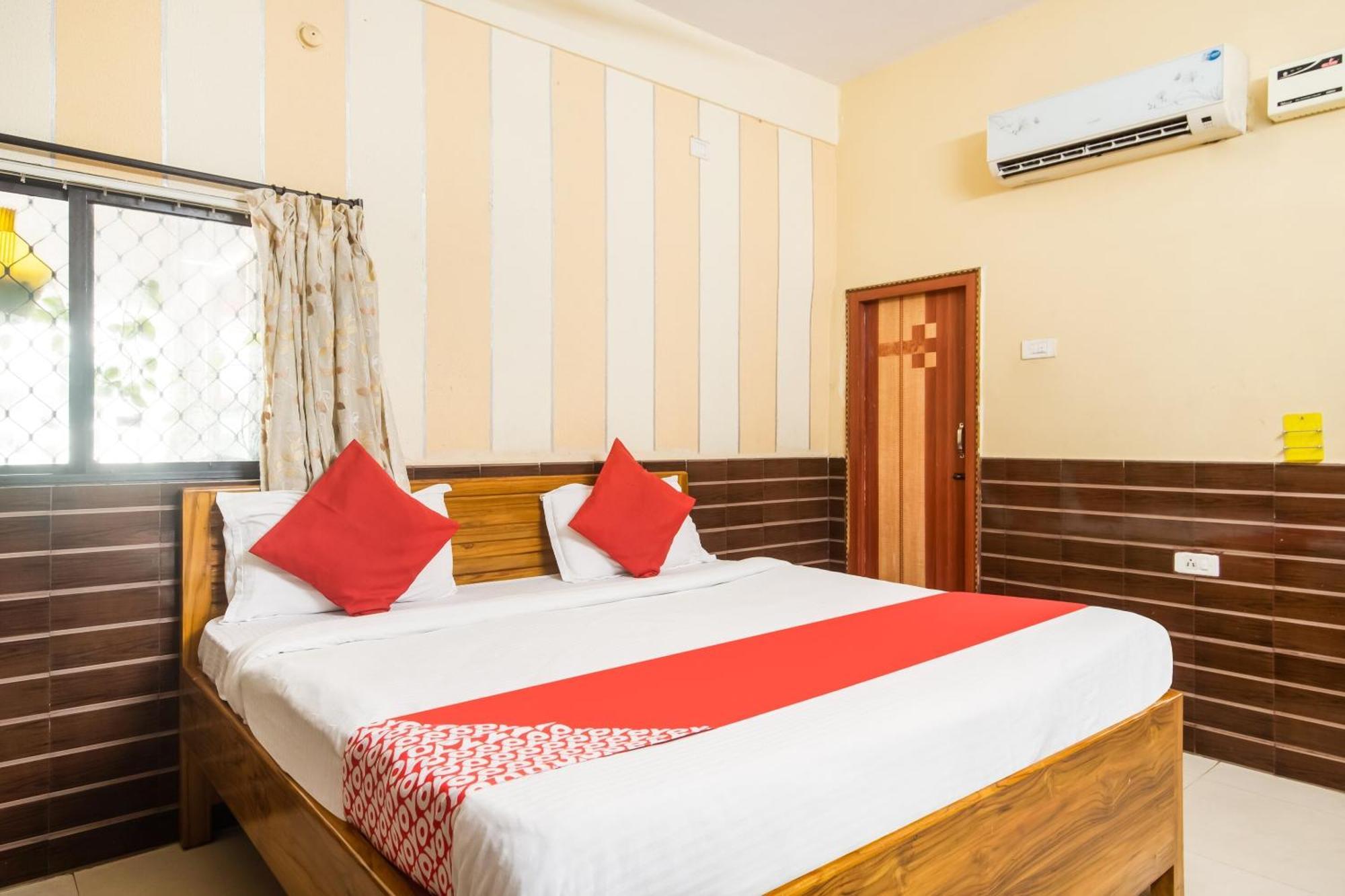 Oyo Flagship 75817 Ahvanam Guest House Tikkavanipalem المظهر الخارجي الصورة