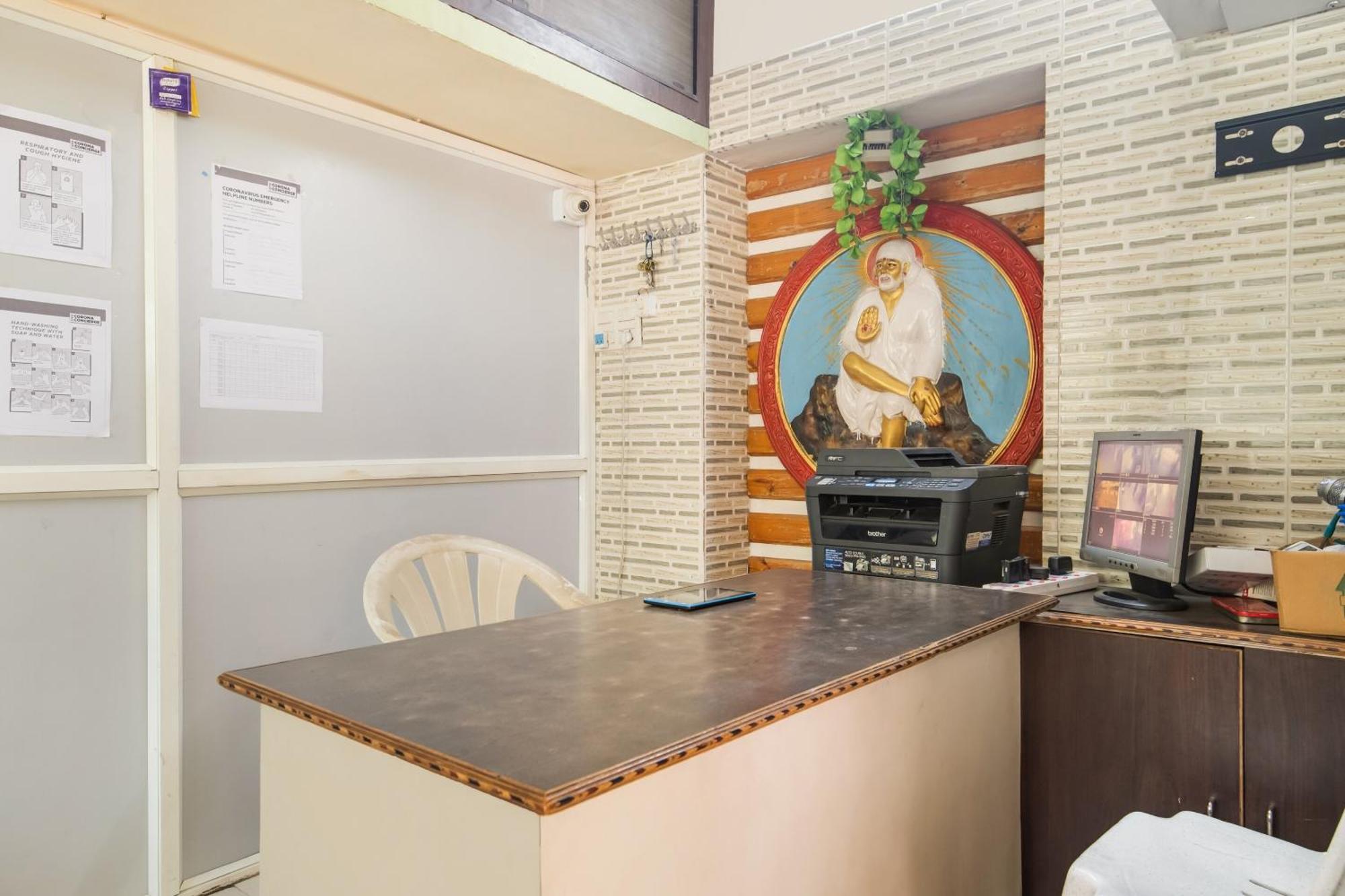Oyo Flagship 75817 Ahvanam Guest House Tikkavanipalem المظهر الخارجي الصورة